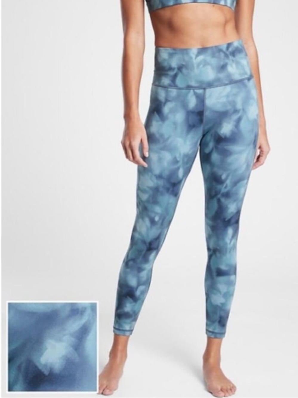 Athleta Elation Printed 7/8
Tight Serene Riviera Blue Leggings Size XS